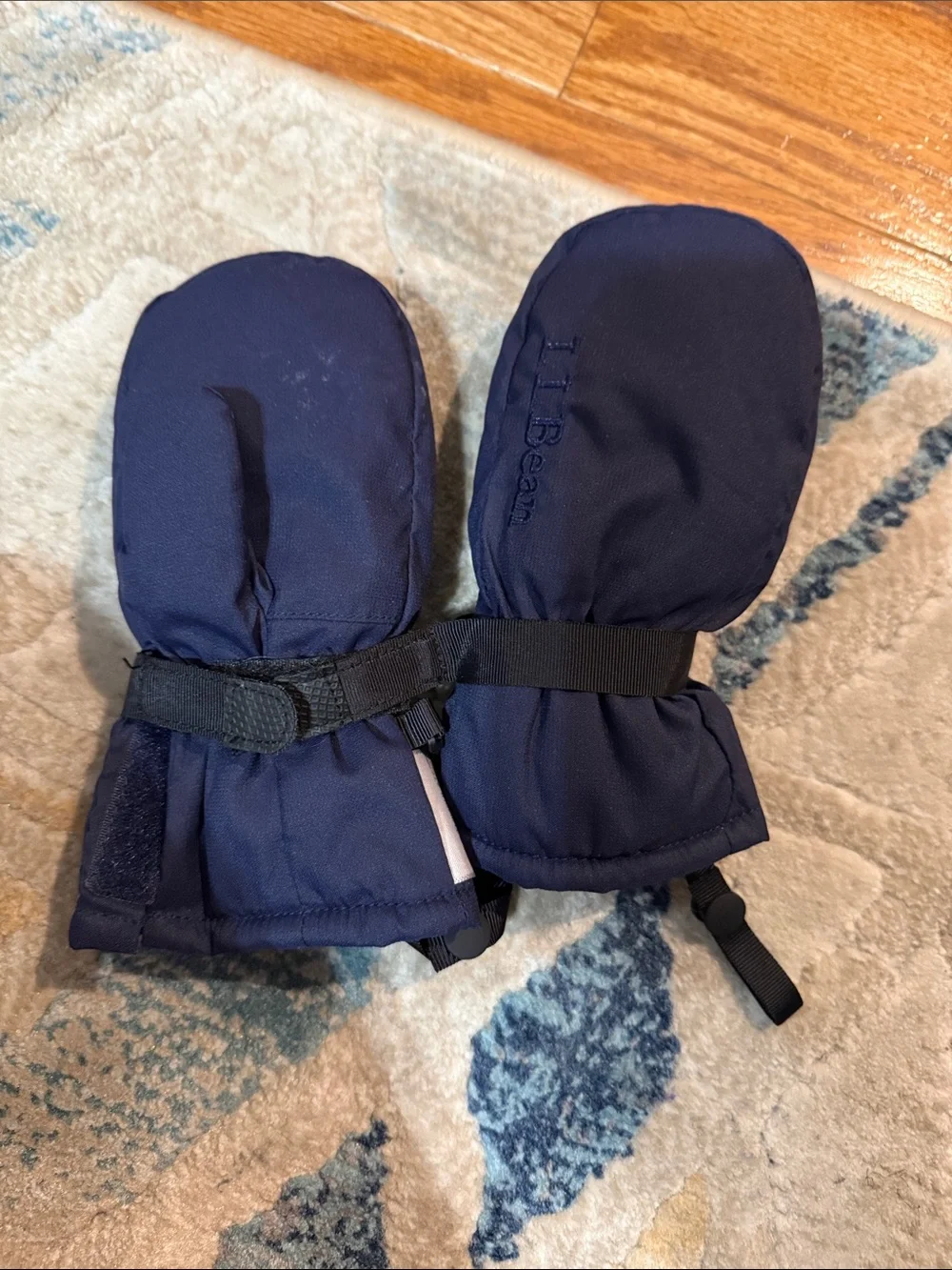 L.L. Bean Navy Blue Kids Snow Mittens